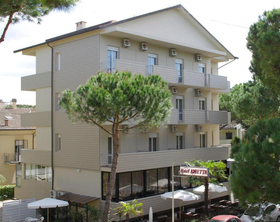 Hotel Loretta & Dependance Червия Экстерьер фото